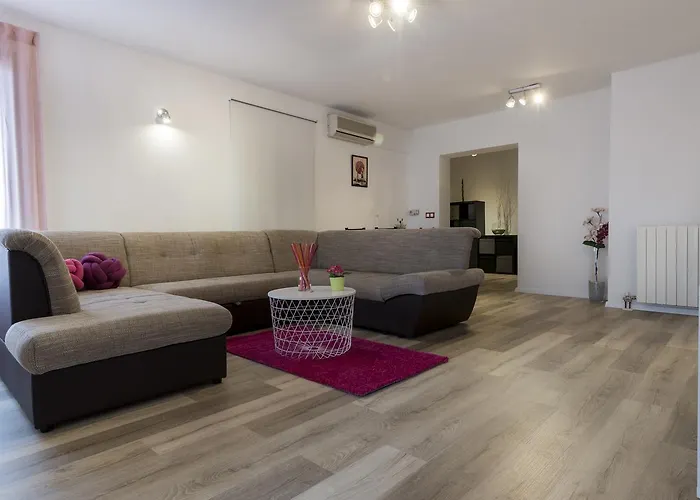 Blazenka Apartamento Pula