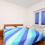 布拉森卡公寓 *