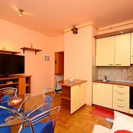 Blazenka Apartamento *