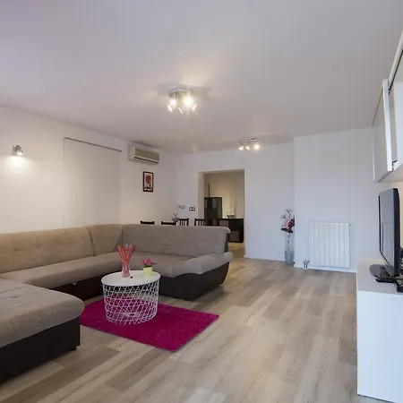 Blazenka Apartamento *